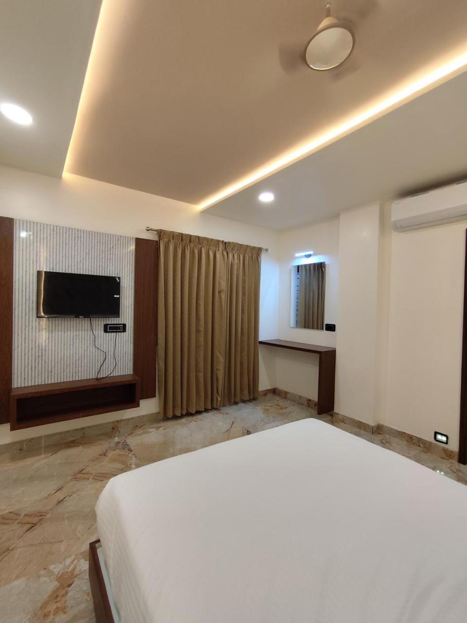 Sree Mahalakshmi Residency By K Hotels Virudunagar Exterior photo
